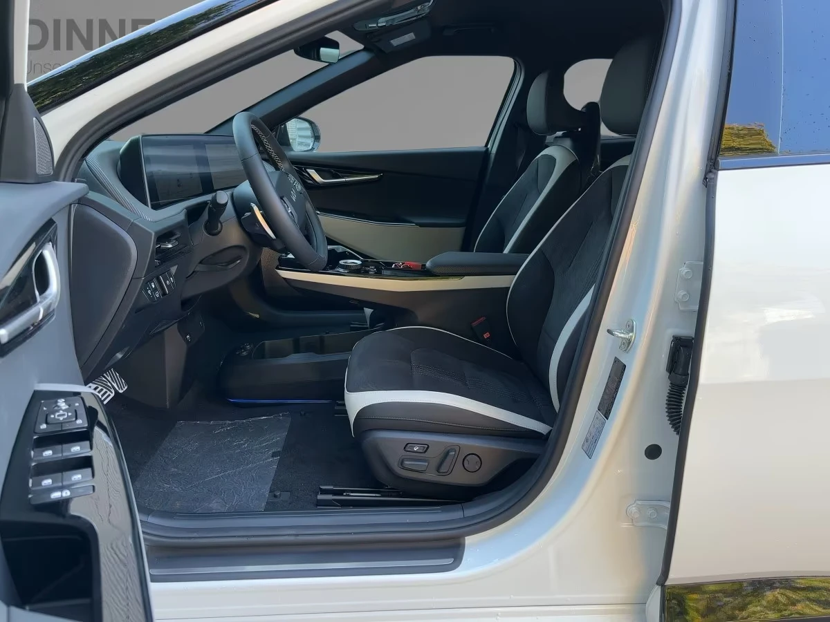 Kia EV6 ELECTRIC/GT/77KWH/325HP/ACC/LED/360/NAVI/175h, снимка 9 - Автомобили и джипове - 53977665