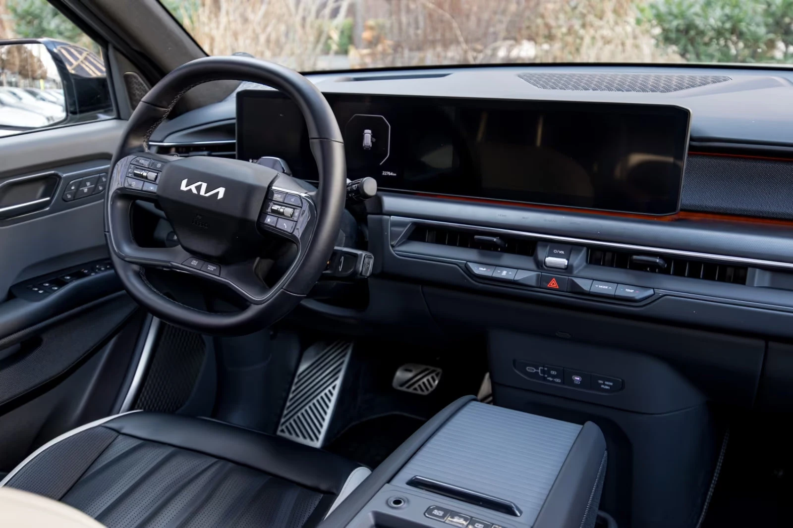 Kia EV9 GT/385HP/LAUNCH-EDITITON/PANO/360/ACC/4X4/7S/203z, снимка 10 - Автомобили и джипове - 53984134