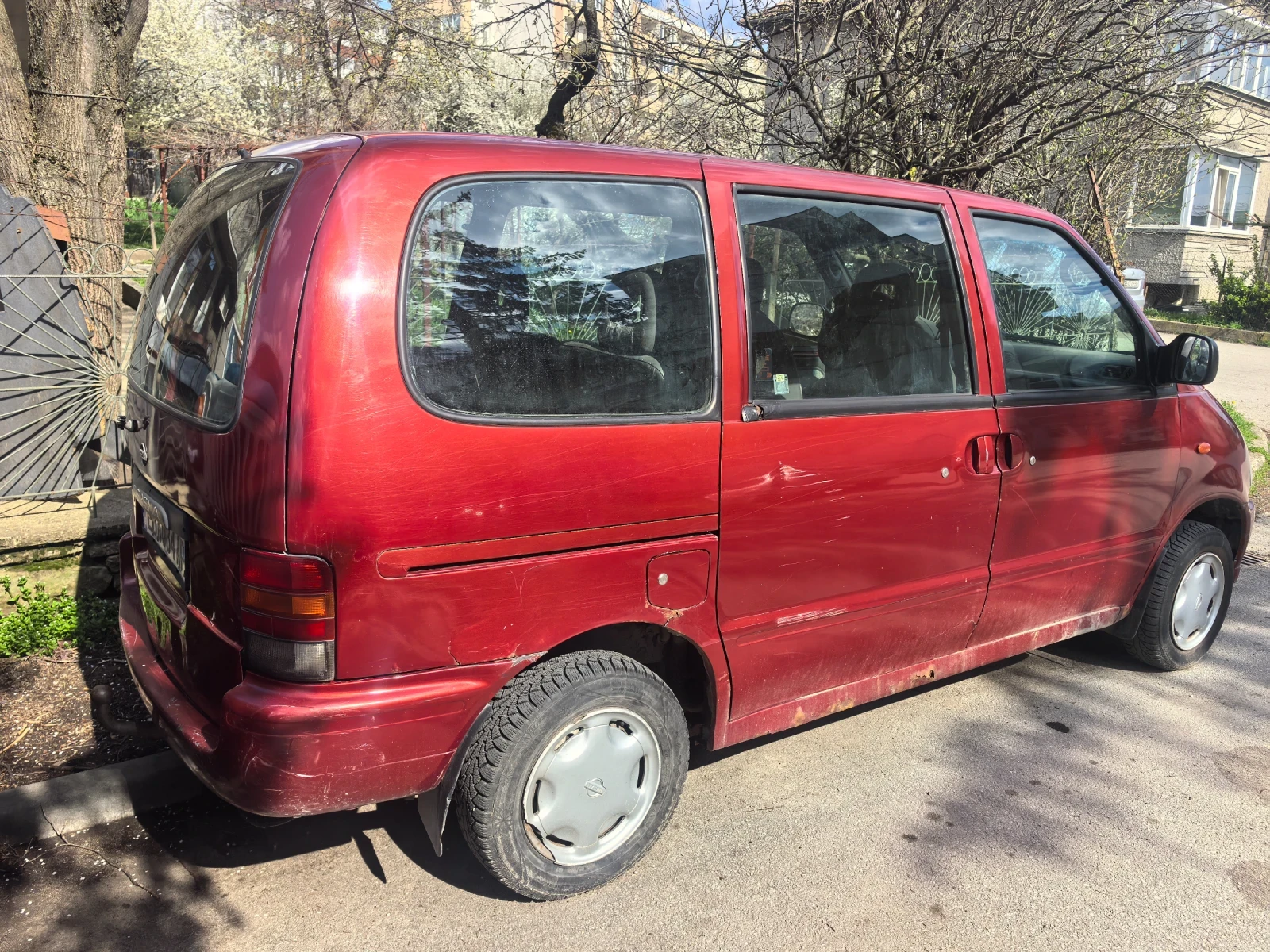 Nissan Serena, снимка 4 - Автомобили и джипове - 54137579
