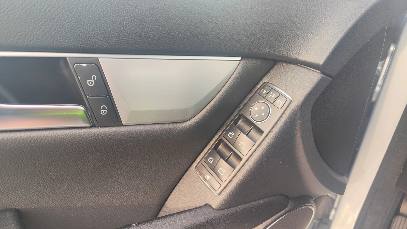 Mercedes-Benz C 220 2.2 CDi Германия , снимка 9 - Автомобили и джипове - 54220732