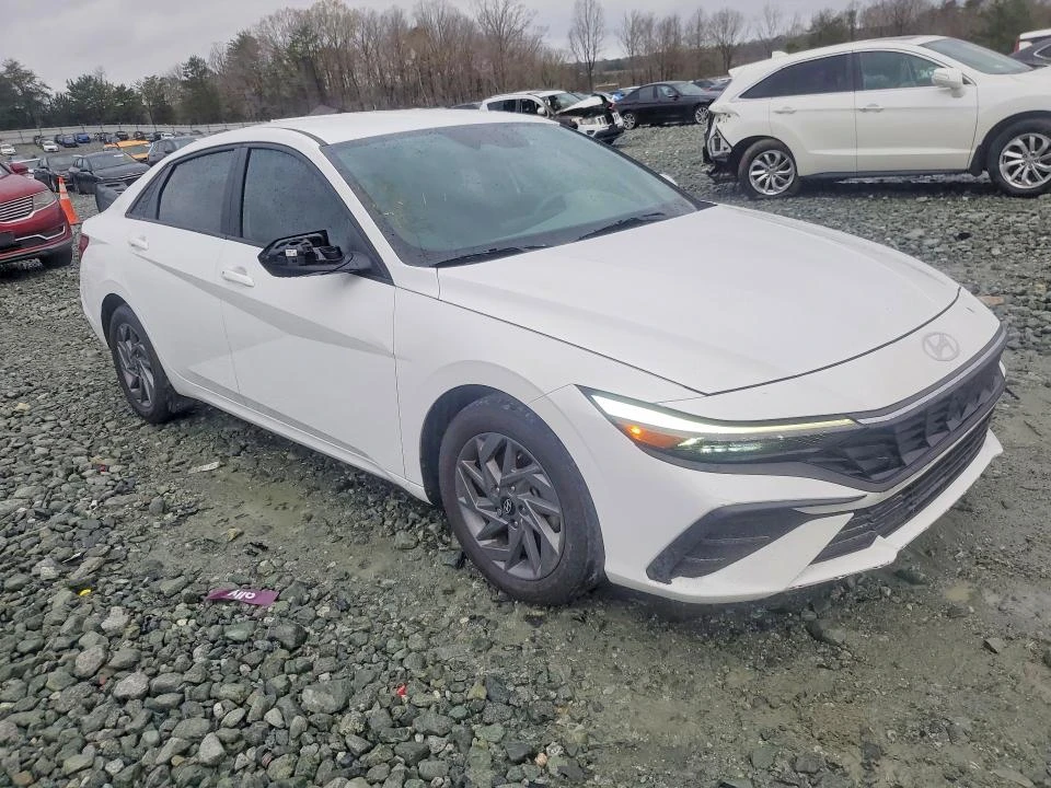 Hyundai Elantra 2.0L 4 FRONT WHEEL DRIVE | Mobile.bg � ����������� 4