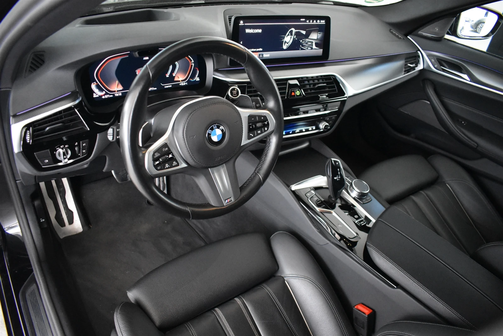 BMW 530 xDrive, снимка 6 - Автомобили и джипове - 54564662