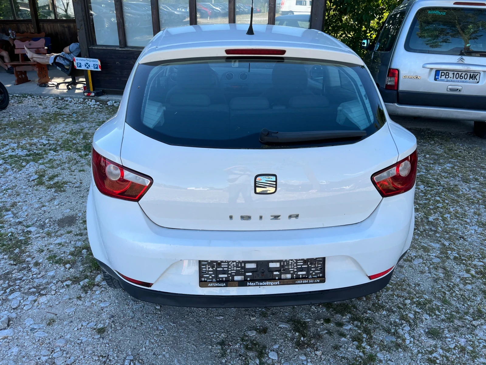 Seat Ibiza 1.4i, снимка 6 - Автомобили и джипове - 54598080