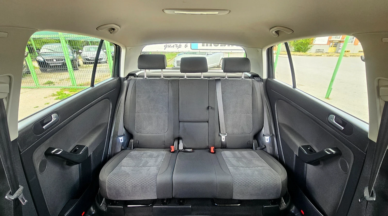 VW Golf Plus 1.4T/АВТОМАТИК/КЛИМАТРОНИК, снимка 10 - Автомобили и джипове - 54905211