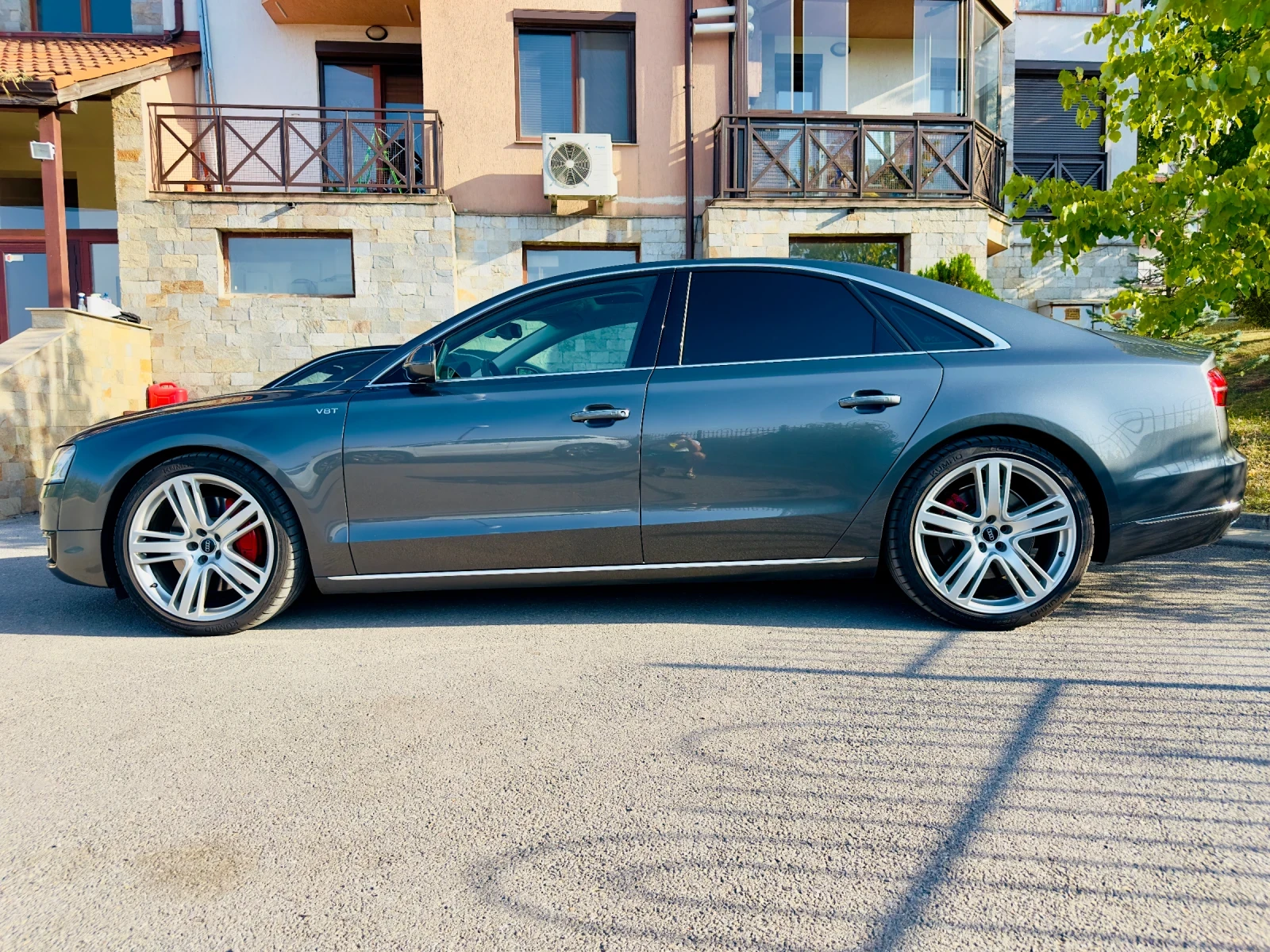 Audi A8 4.2