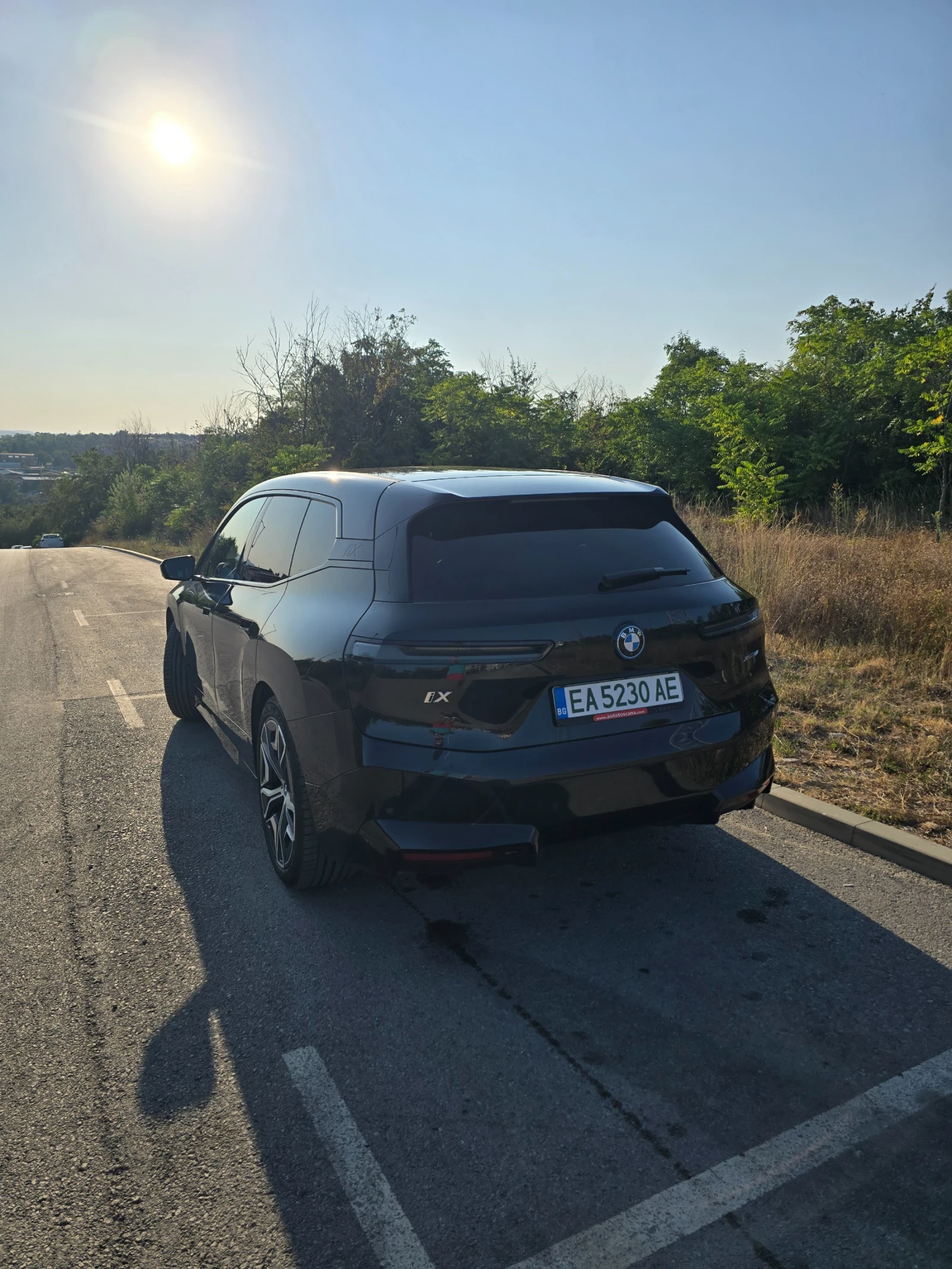 BMW iX, снимка 2 - Автомобили и джипове - 55682067