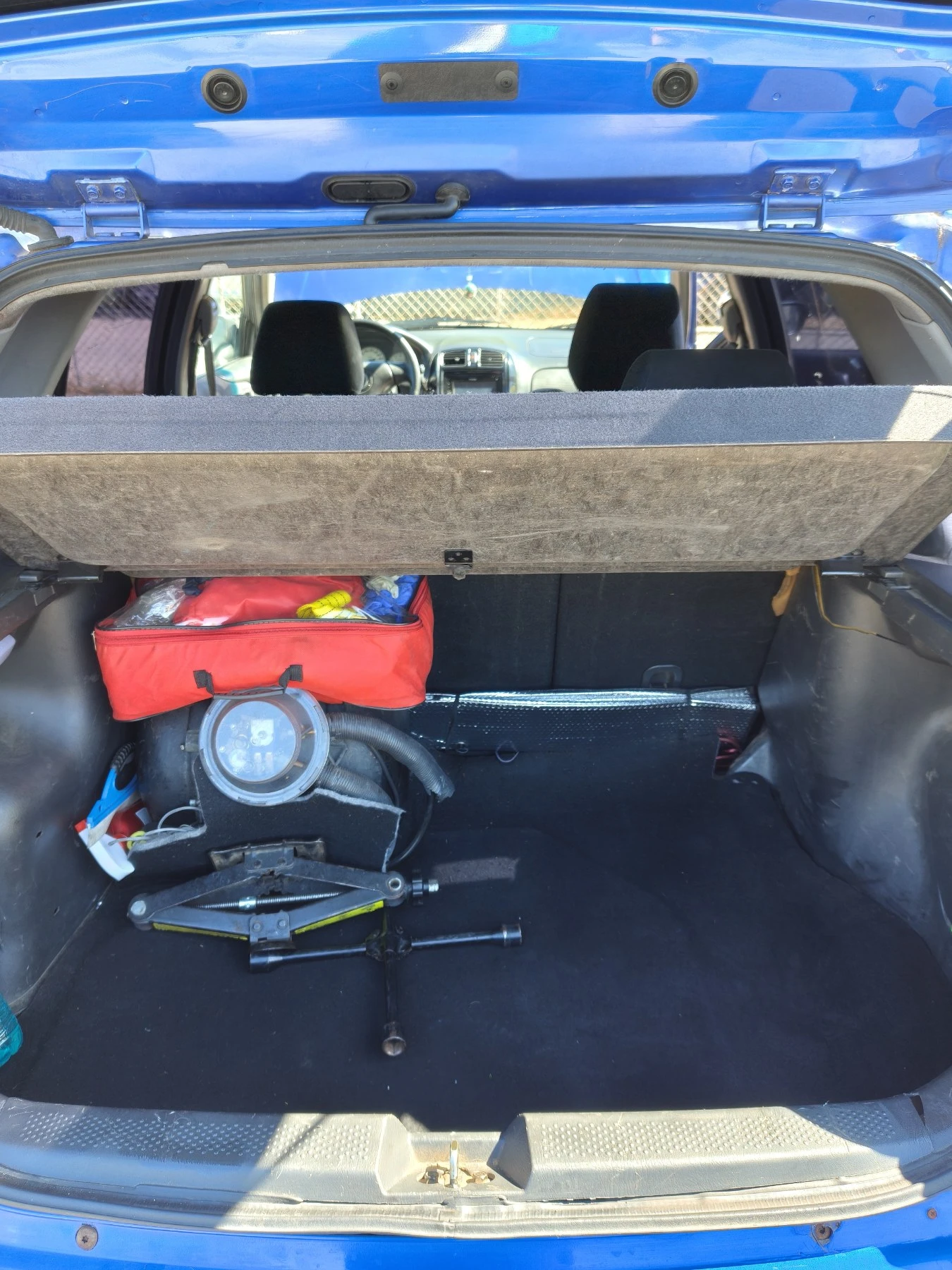 Mazda 323 sportive, снимка 5 - Автомобили и джипове - 56085858