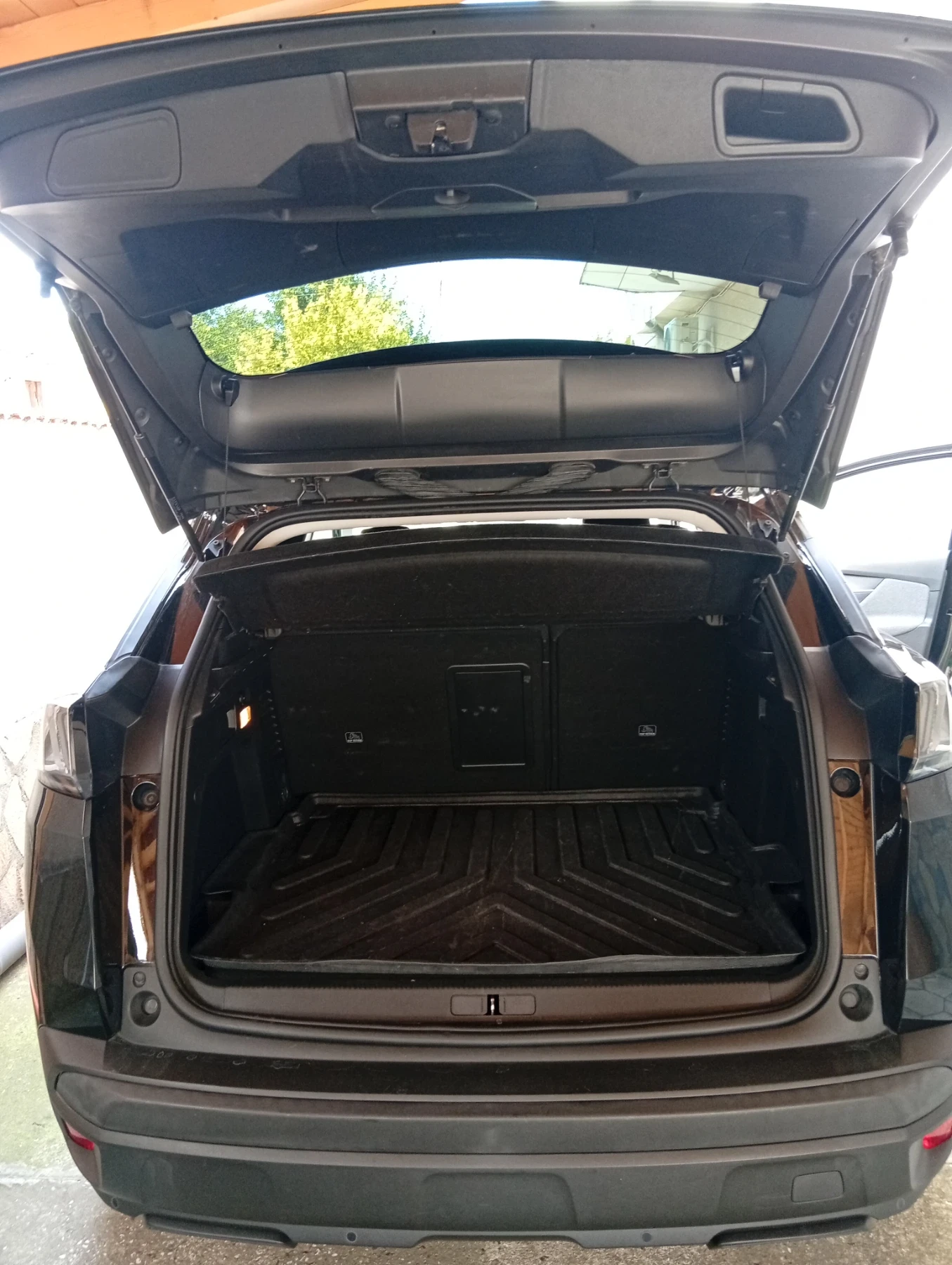 Peugeot 3008 1.5 HDI, снимка 6 - Автомобили и джипове - 56155649