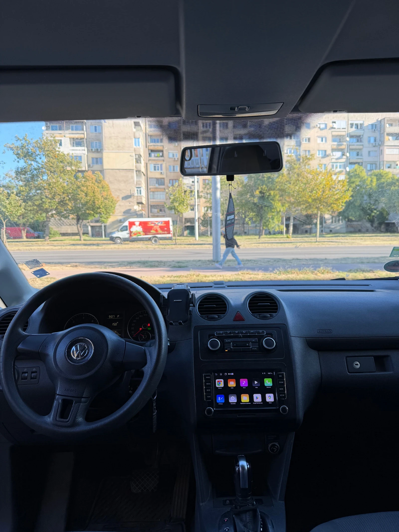 VW Caddy, снимка 11 - Автомобили и джипове - 56205190
