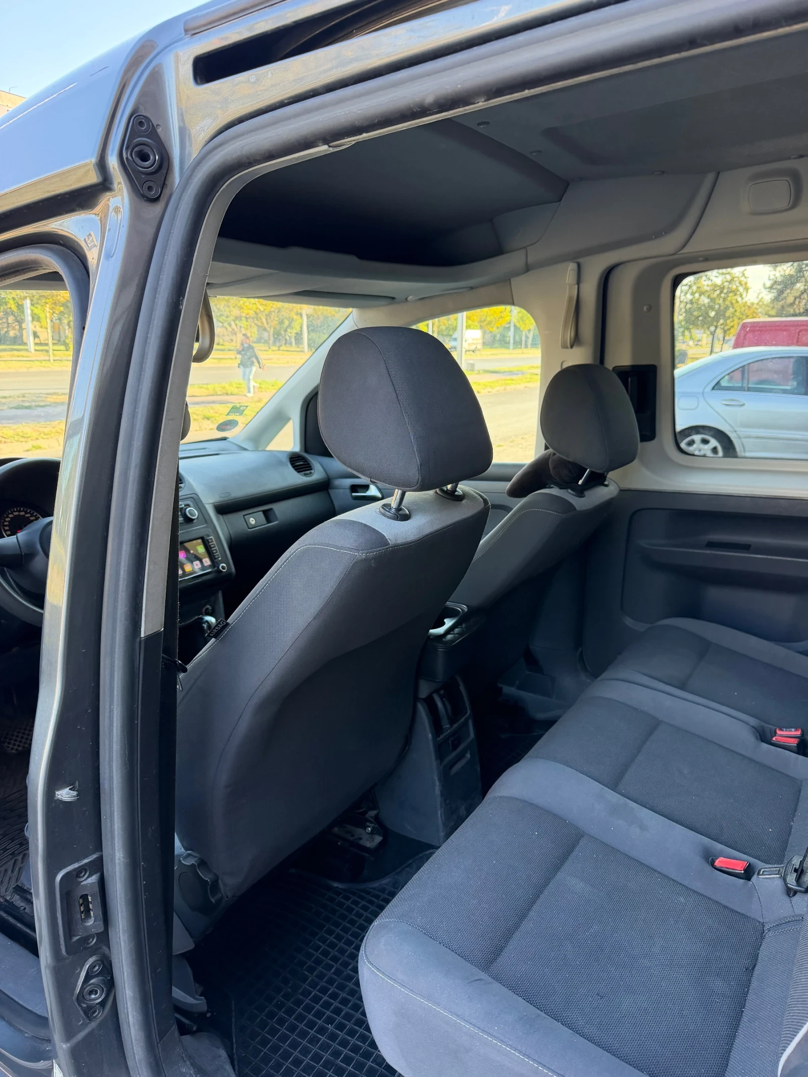 VW Caddy, снимка 10 - Автомобили и джипове - 56205190