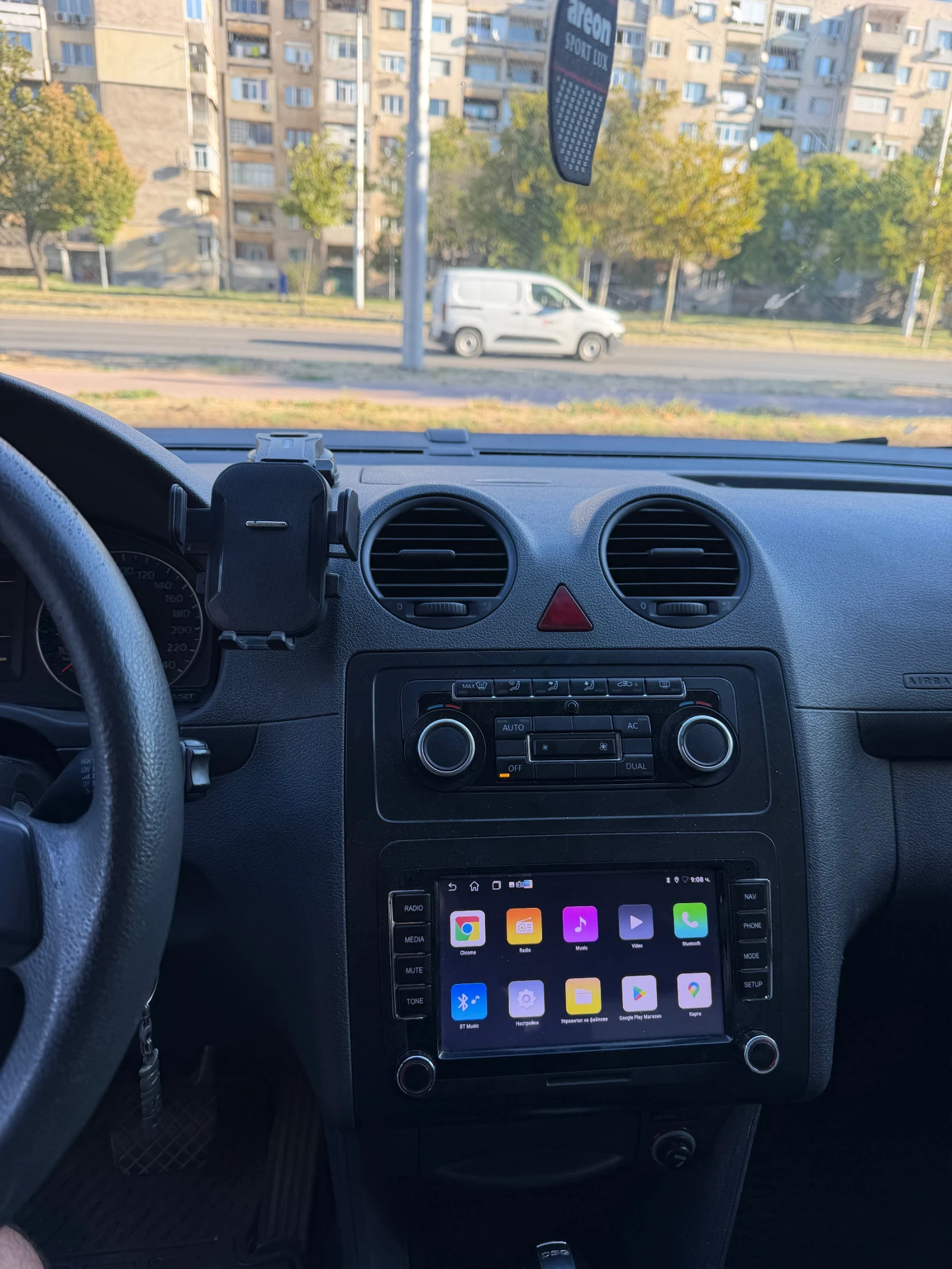 VW Caddy, снимка 13 - Автомобили и джипове - 56205190