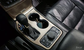 Jeep Grand cherokee OVERLAND* КОЖА* ПОДГРЕВ* ОБДУХВАНЕ* КАМЕРА* PANO* , снимка 9