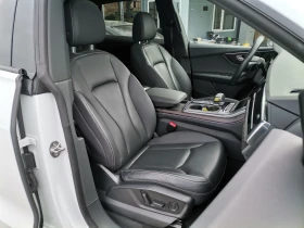 Audi Q8 55TFSI/S-line/BlackOptic/360/100хил.км , снимка 12