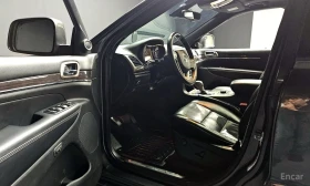 Jeep Grand cherokee OVERLAND* КОЖА* ПОДГРЕВ* ОБДУХВАНЕ* КАМЕРА* PANO*  | Auto.bg — изображение 10