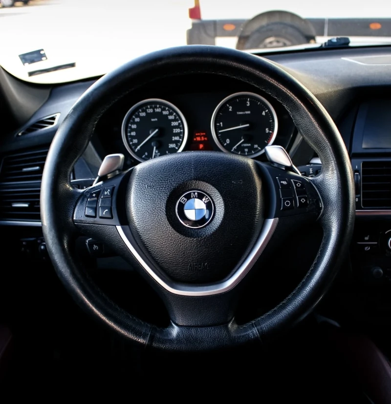 BMW X6 Recaro/F1/X-drive/Подгрев/Шибедах, снимка 12 - Автомобили и джипове - 52278102
