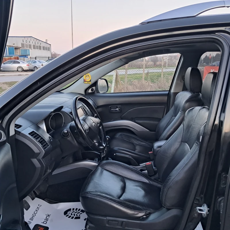 Mitsubishi Outlander 2.0DID, 4WD, 7m, снимка 7 - Автомобили и джипове - 52818725