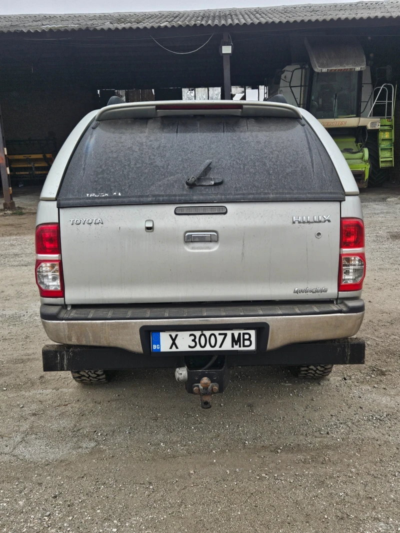 Toyota Hilux, снимка 5 - Автомобили и джипове - 53185669