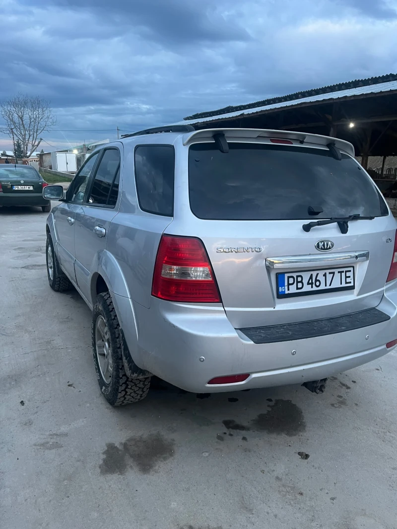 Kia Sorento 170кс, снимка 5 - Автомобили и джипове - 53500510