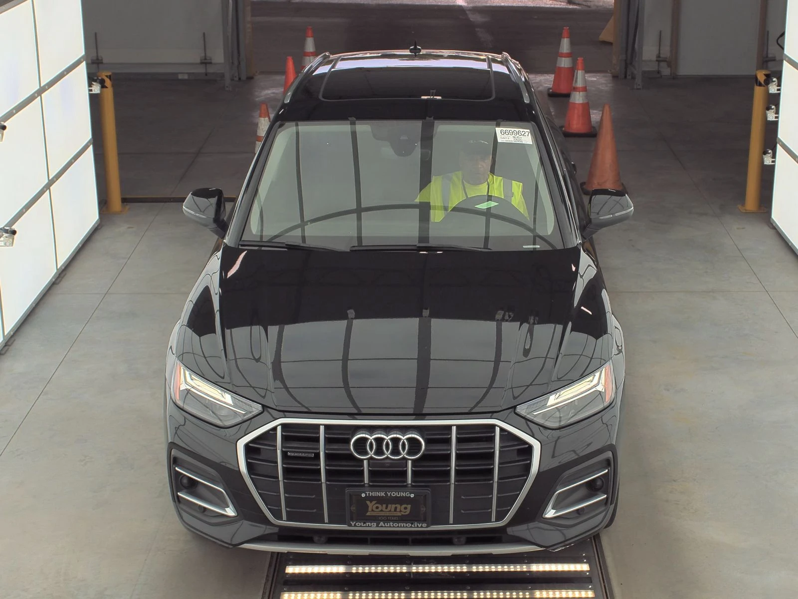 Audi Q5 2021* DIGITAL* PANO* KEYLESS* ДИСТРОНИК* ПОДГРЕВ*  - изображение 2