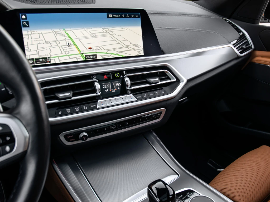 BMW X5 40i / M-Sport / 22 Rims / PANO | Mobile.bg   14