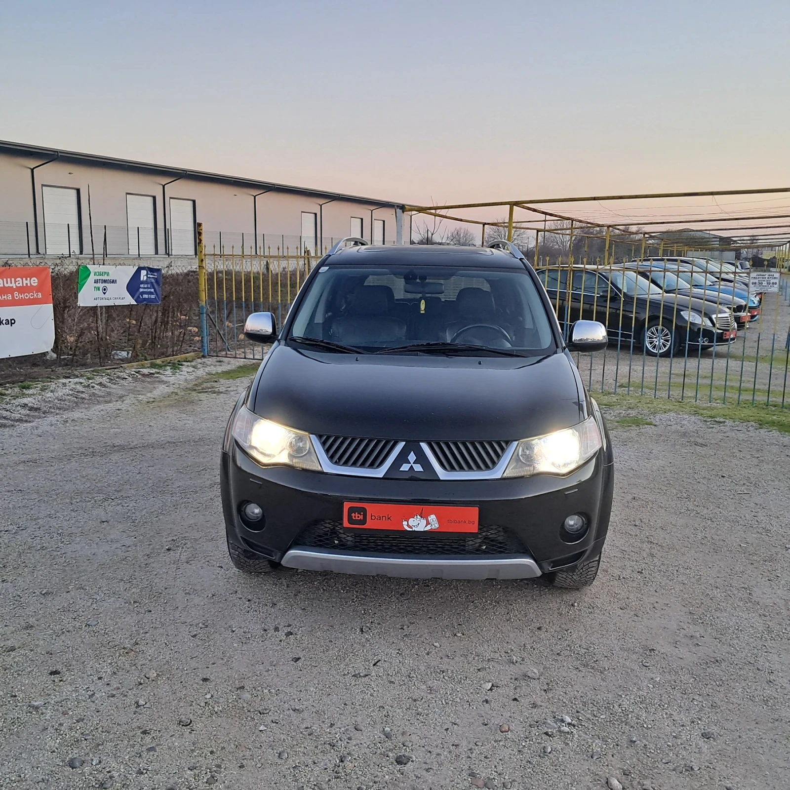 Mitsubishi Outlander 2.0DID, 4WD, 7m - изображение 6