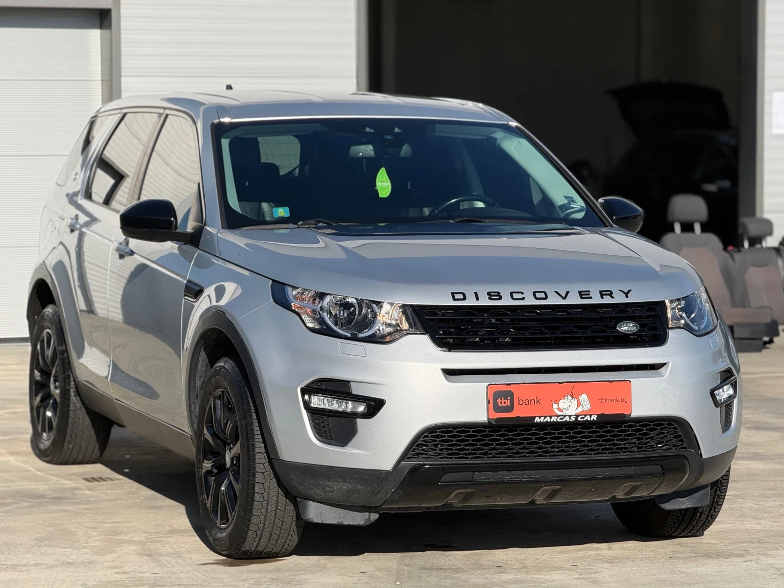 Land Rover Discovery 2.0D* 4x4 * ТОП СЪСТОЯНИЕ*  РЕГИСТРИРАН * ОБСЛУЖЕН - изображение 3