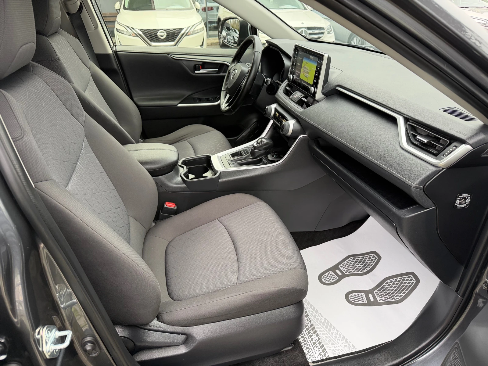 Toyota Rav4 2.5 HYBRID GARANCIA - изображение 9