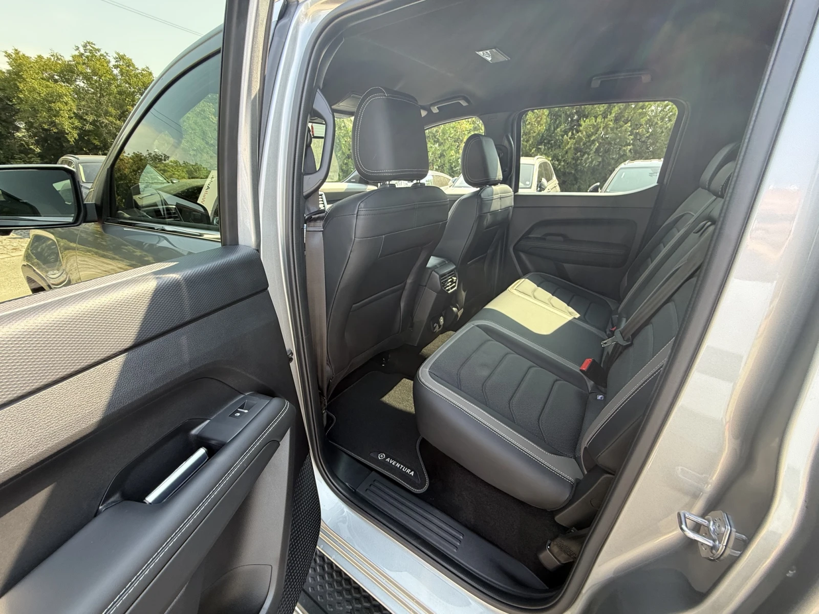 VW Amarok Aventura DC 4 Motion V6 3, O TDI 241 k.c 10AT, снимка 12 - Автомобили и джипове - 53768789