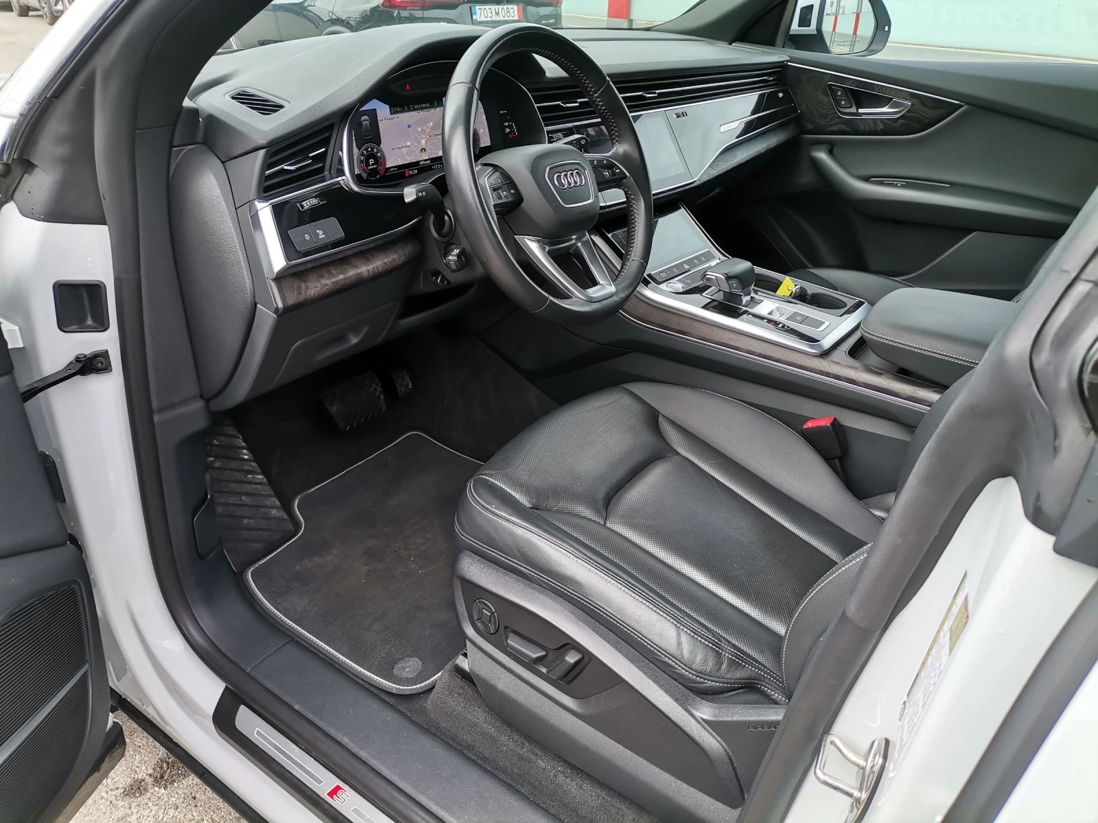 Audi Q8 55TFSI/S-line/BlackOptic/360/100хил.км , снимка 9 - Автомобили и джипове - 54285297