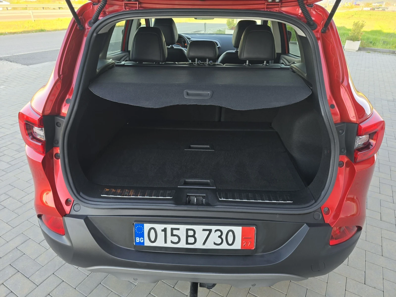 Renault Kadjar 1.2TCe/4-Цилиндъра/ЕВРО6, снимка 10 - Автомобили и джипове - 54306923