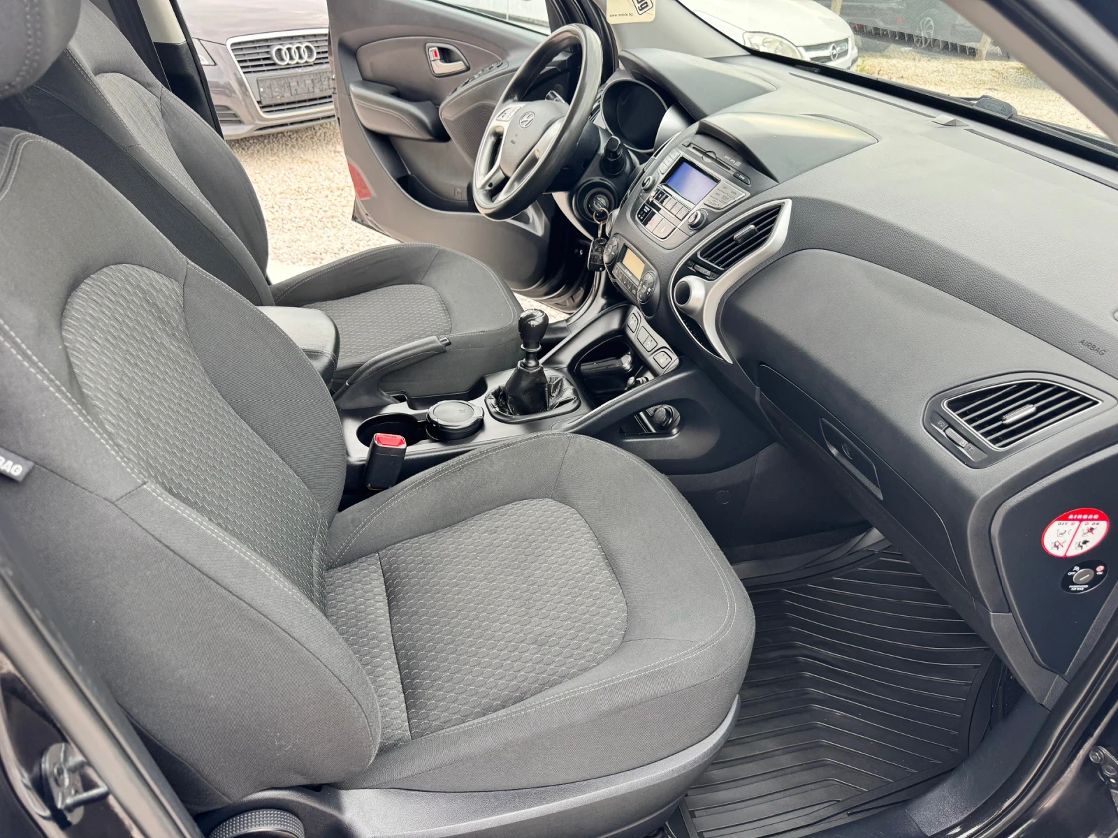 Hyundai IX35, снимка 11 - Автомобили и джипове - 55140797