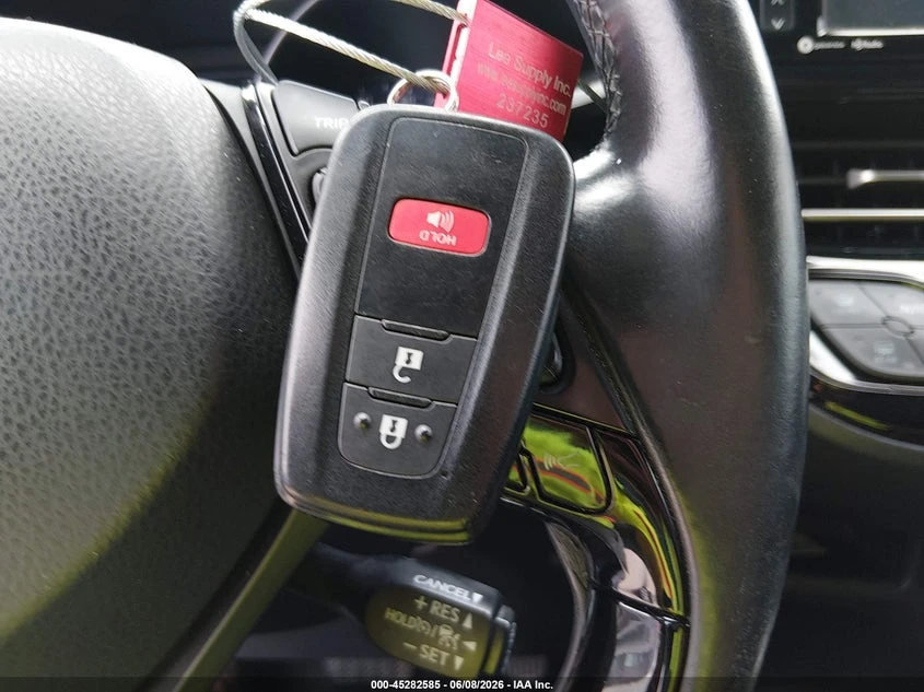 Toyota C-HR 2.0l Xle Premium, снимка 11 - Автомобили и джипове - 55570147