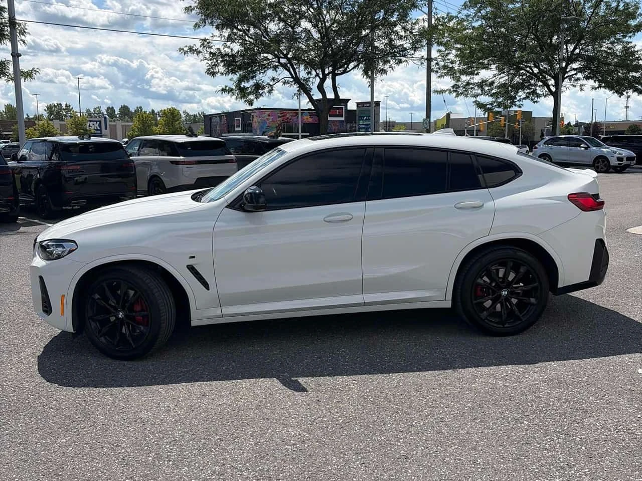 BMW X4 * xDrive30i * АВТОКРЕДИТ БЕЗ ПЪРВОНАЧАЛНА ВНОСКА* , снимка 2 - Автомобили и джипове - 55670879