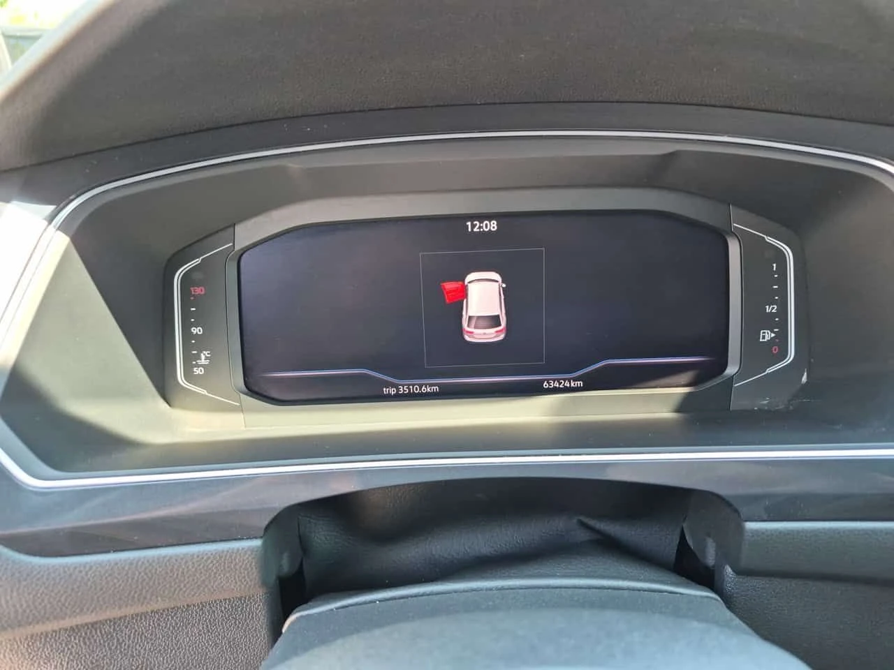 VW Tiguan * Highline * АВТОКРЕДИТ БЕЗ ПЪРВОНАЧАЛНА ВНОСКА* , снимка 8 - Автомобили и джипове - 55680116
