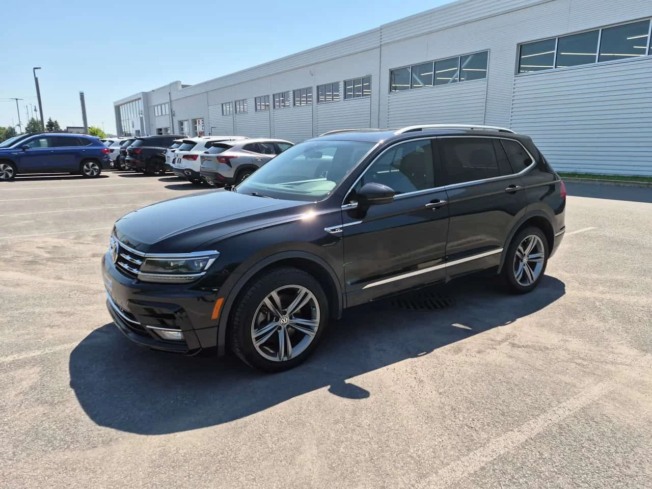VW Tiguan * Highline * АВТОКРЕДИТ БЕЗ ПЪРВОНАЧАЛНА ВНОСКА* 
