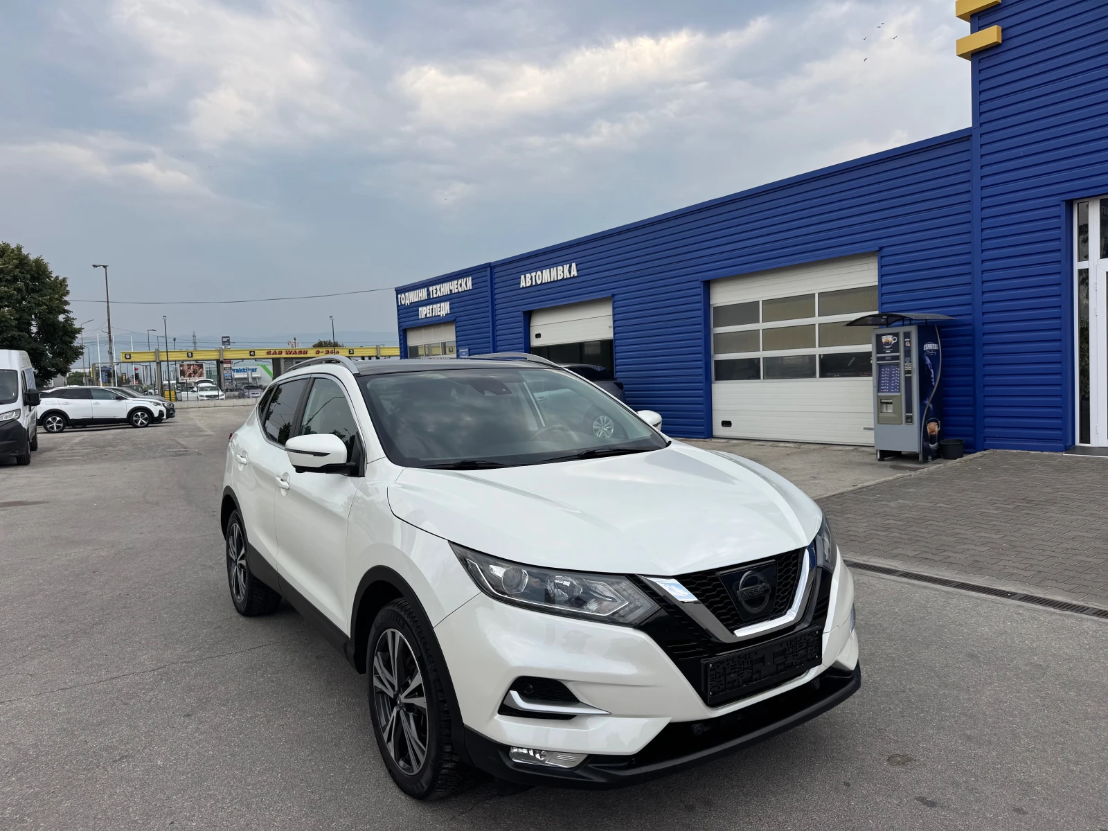 Nissan Qashqai 1.5 dci 110kc N-Coneccta Панорама, снимка 7 - Автомобили и джипове - 55707976