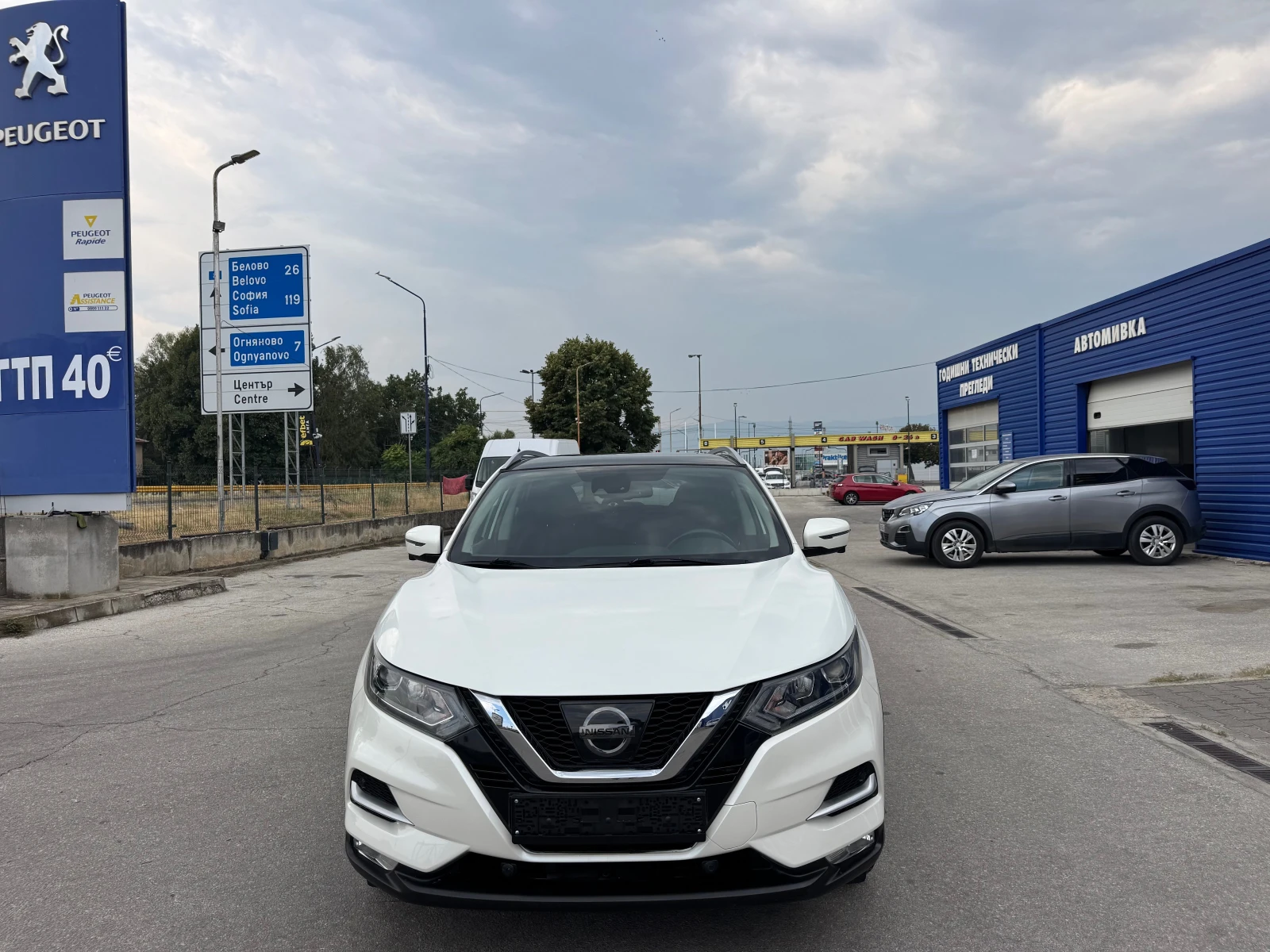 Nissan Qashqai 1.5 dci 110kc N-Coneccta Панорама, снимка 8 - Автомобили и джипове - 55707976