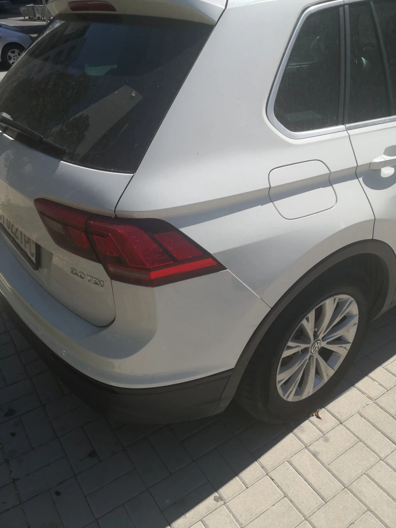 VW Tiguan, снимка 2 - Автомобили и джипове - 56154503