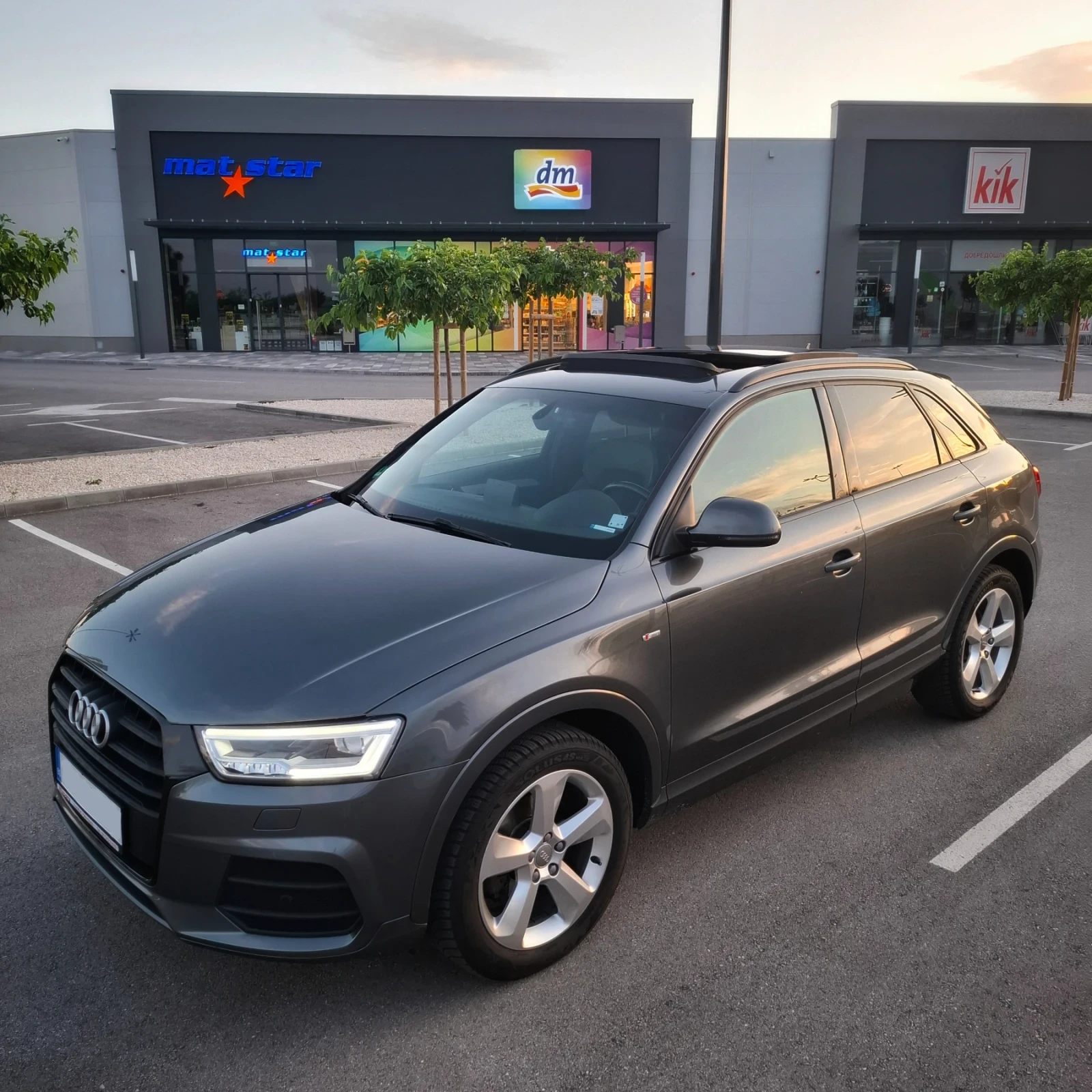Audi Q3 184 ps, black edition