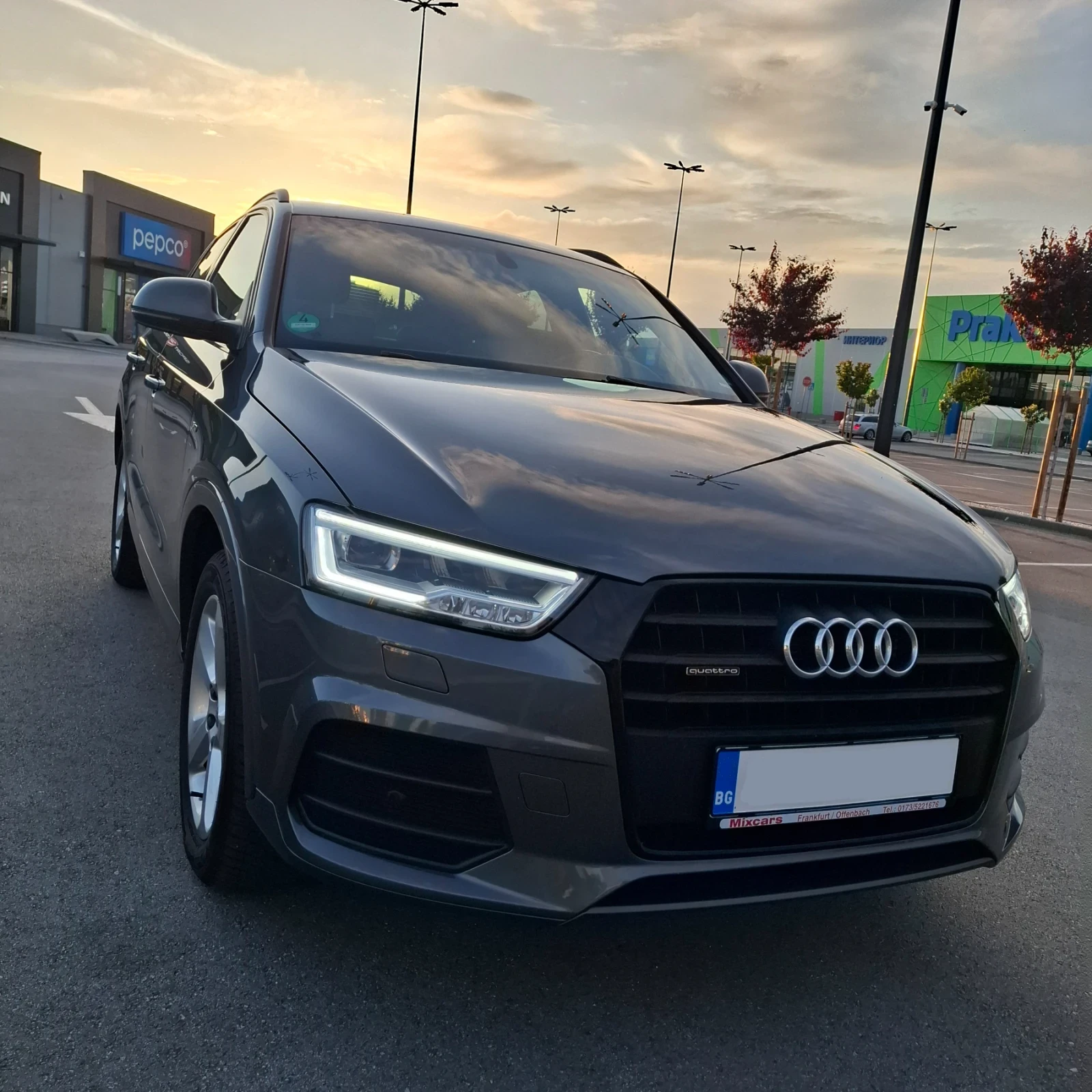 Audi Q3 184 ps, black edition, снимка 2 - Автомобили и джипове - 56337609