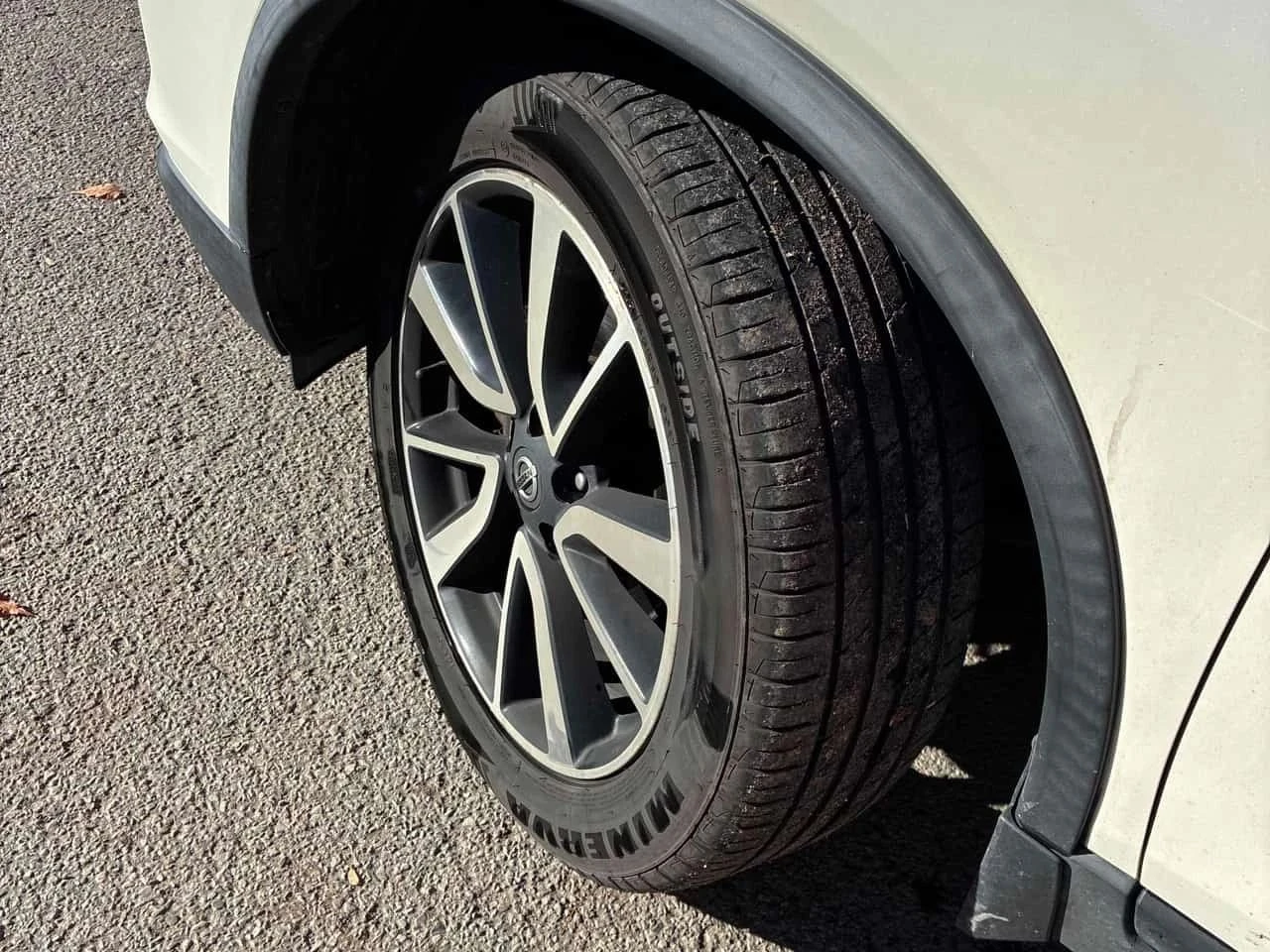Nissan Rogue, снимка 14 - Автомобили и джипове - 56737909
