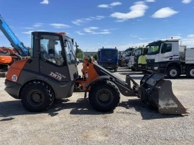 Челен товарач Hitachi ZW 75, снимка 5