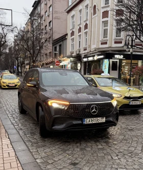 Mercedes-Benz EQB 250+ AMG| Night| Гаранция 2033| 97% Бат/Зимни гуми, снимка 1