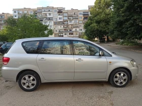     Toyota Avensis verso