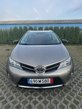 Toyota Auris  1