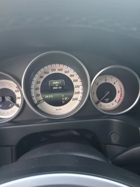 Mercedes-Benz E 200, снимка 9