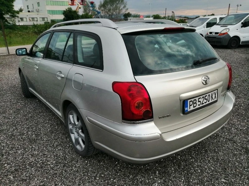 Toyota Avensis 2.0i КОЖА, снимка 7 - Автомобили и джипове - 40825149