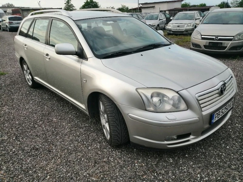 Toyota Avensis 2.0i КОЖА, снимка 3 - Автомобили и джипове - 40825149