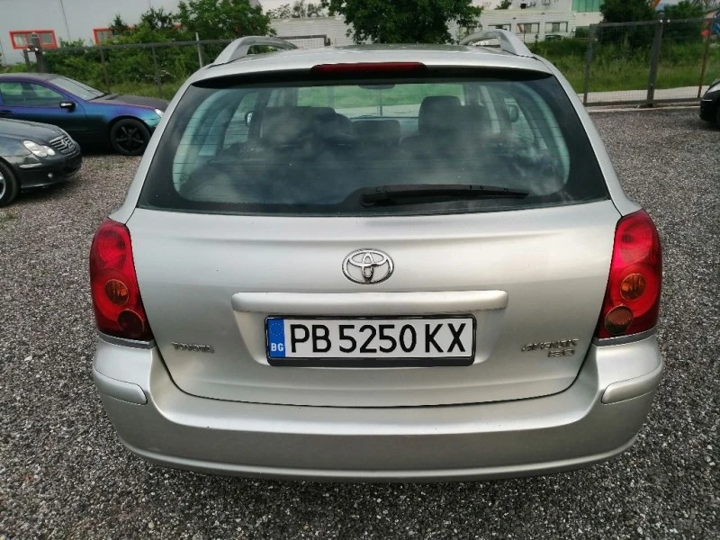 Toyota Avensis 2.0i КОЖА, снимка 6 - Автомобили и джипове - 40825149