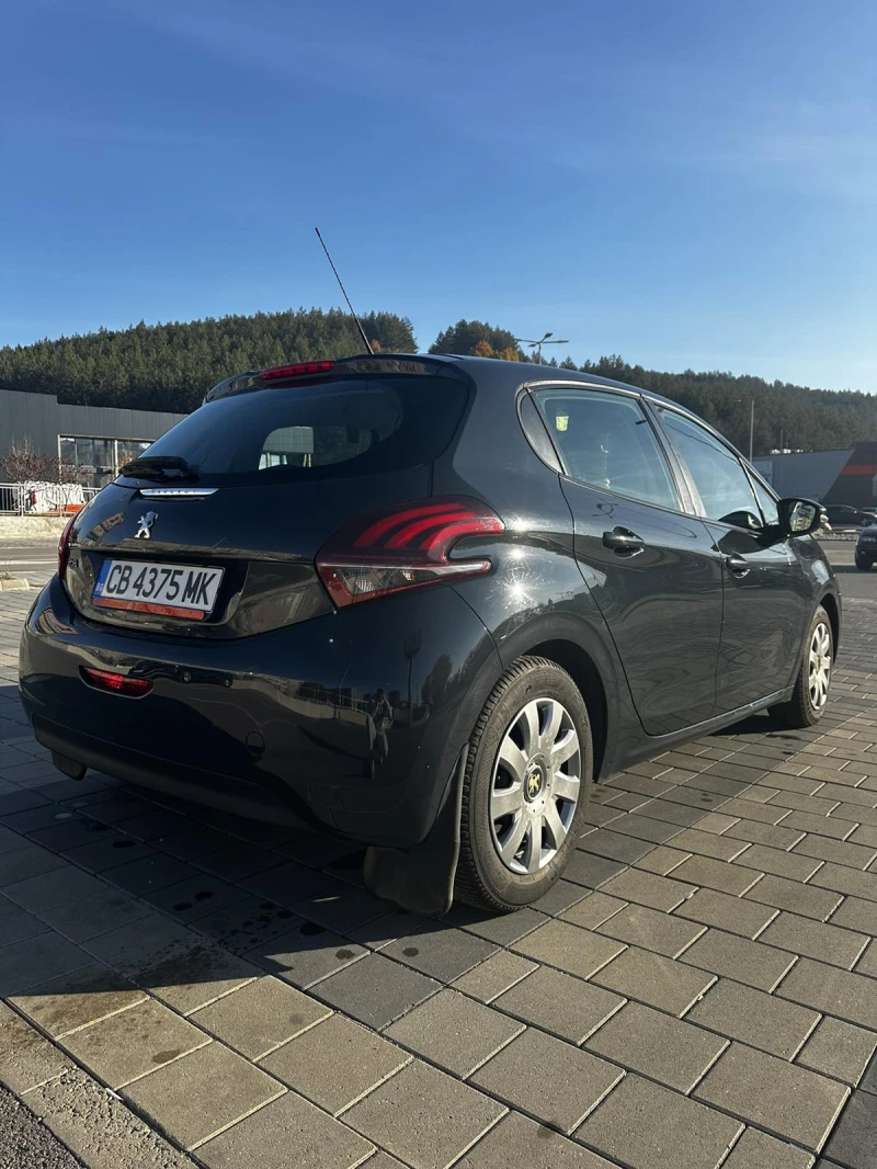 Peugeot 208, снимка 7 - Автомобили и джипове - 47868088